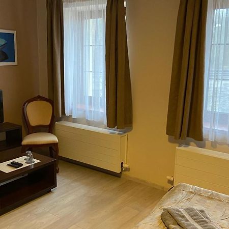 4Rooms Roztoky Exterior photo