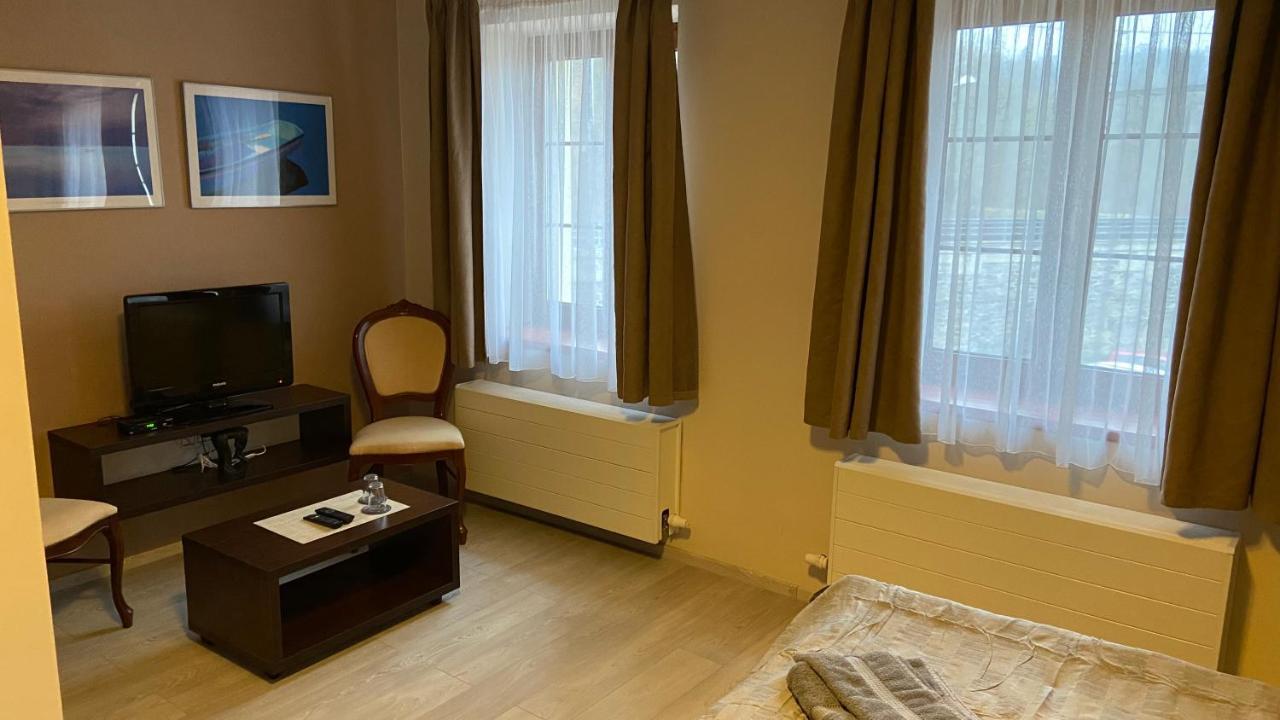 4Rooms Roztoky Exterior photo