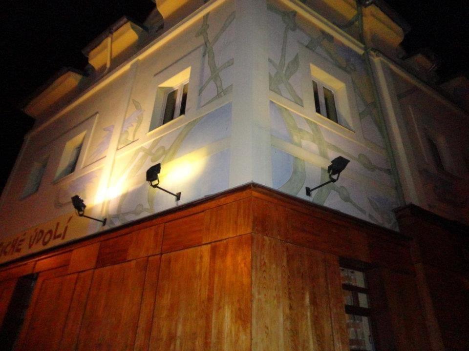 4Rooms Roztoky Exterior photo